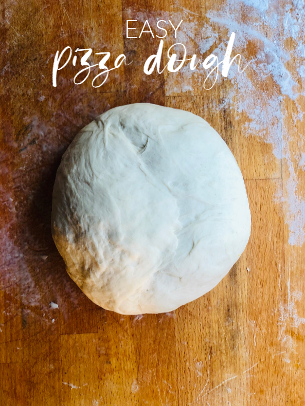 EASY PIZZA DOUGH, the base of a good pizza is the dough. Try this delicious recipe for dinner tonight! This pizza is a meal the kids will flip over! #pizza #dough #recipe EASY PIZZA DOUGH