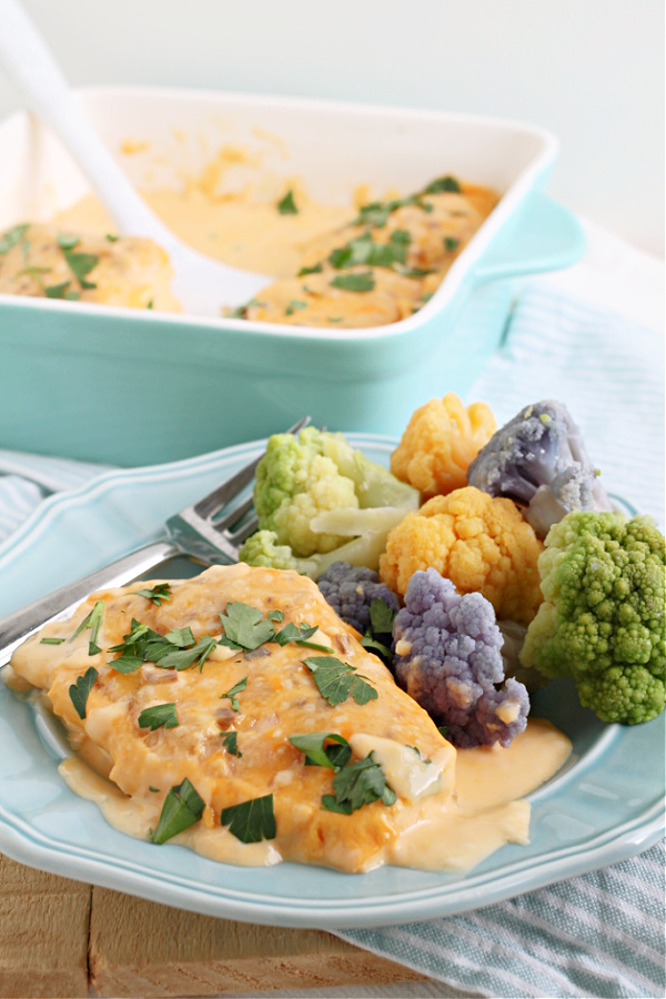  Baked Cheesy Chicken 