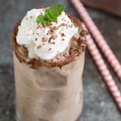 Skinny Bailey's Banana Smoothie is a rich frozen cocktail that is full of bananas and Irish cream.