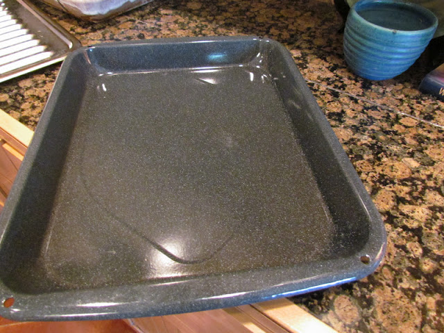 baking pan pan on counter