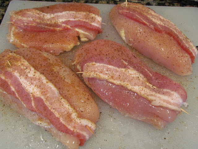 seasoned bacon wrapped chicken