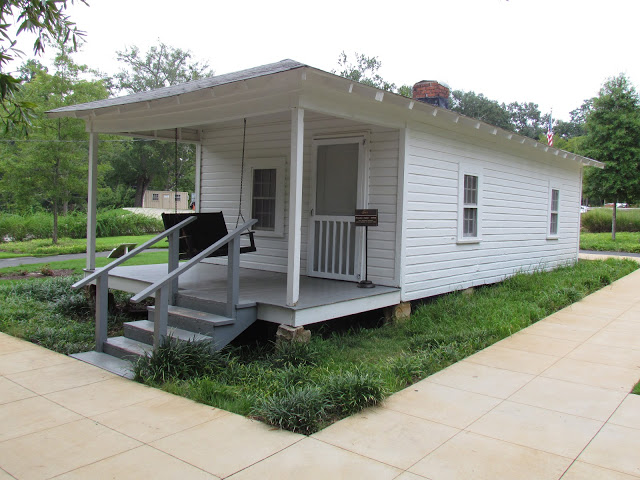 Elvis Presley birthplace white shotgun house Elvis Presley birthplace
