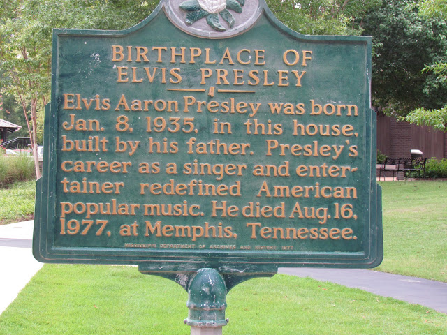 birthplace Elvis Presley sign