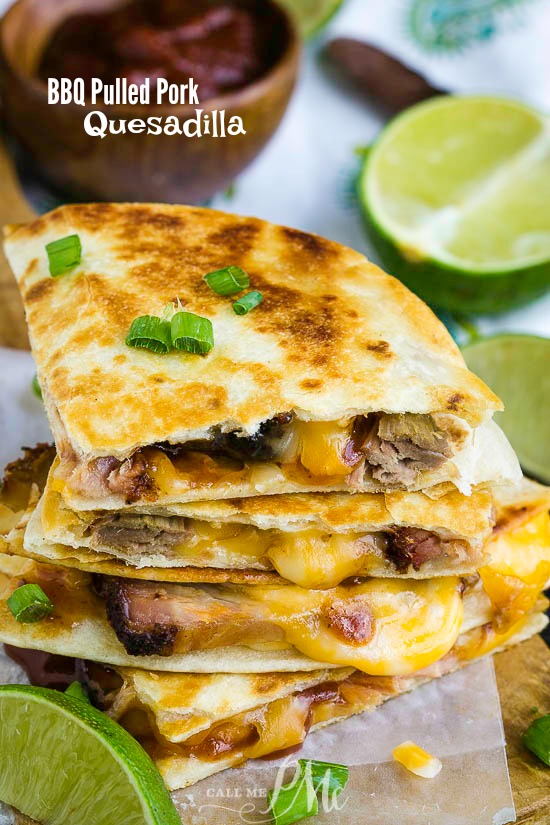 BBQ Pulled Pork Quesadilla, soft flour tortillas are filled with tender pulled smoked pork, spicy barbecue sauce, and gooey cheddar cheese. #bbq #pork #bbqpork #quesadilla #TexMex #cheese #bbqsauce #quickmeal #easymeal #Mexicanfood #food #eat #fastmeal #dinner #familyfavorite