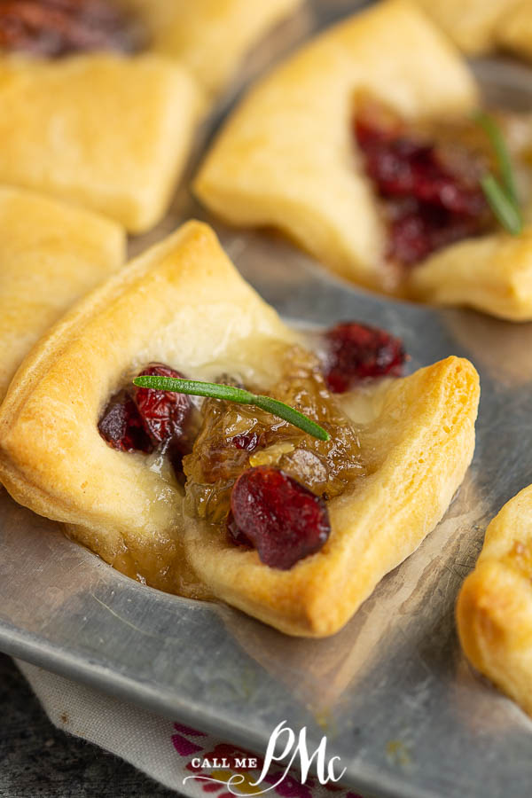 brie and cranberry appetizer