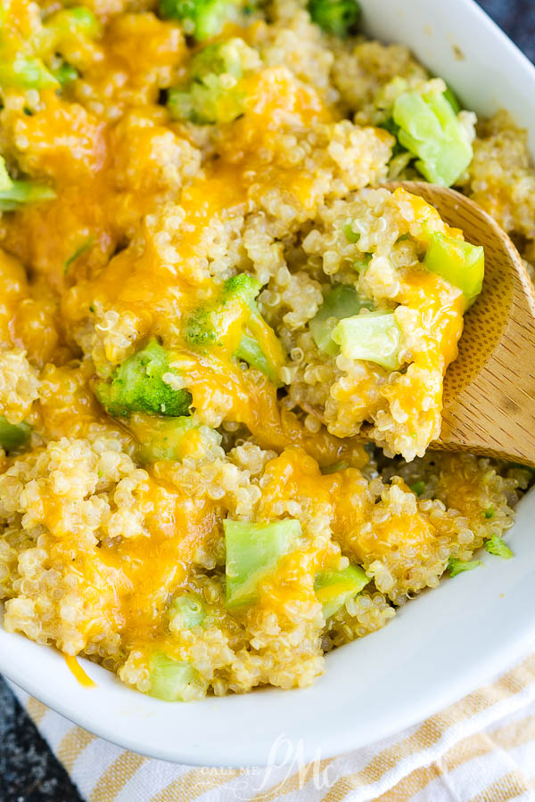 Broccoli Quinoa Casserole Recipe is easy to make, packed with flavor, and healthy! It's the perfect blend of cheesy comfort and healthy food! #quinoa #broccoli #casserole #cheese #recipe #sidedish Broccoli Quinoa Casserole