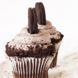 Oreo Frosted Chocolate Cupcakes