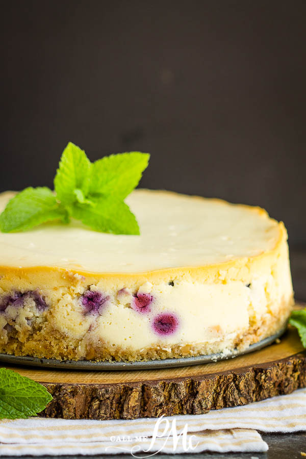 Best Blueberry Cheesecake Recipe (better than Starbucks) - vanilla wafer crust full of fresh fruit. Homemade recipe with detailed instructions #cheesecake #recipes #dessert #callmepmc #dessertrecipe #blueberry Blueberry Cheesecake
