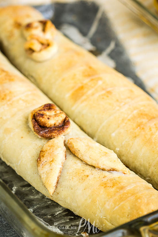 These Cinnamon Rolls are ridiculously easy to make and ready in under 45 minutes. They are packed with cinnamon sugar and taste amazing. #oldfashioned #noyeast #piecrust #cinnamon #cinnamonrolls #sweetrolls #fromscratch #recipe Cinnamon Rolls