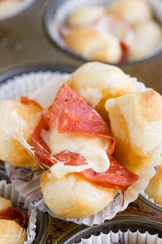 Simple Pepperoni Rolls 