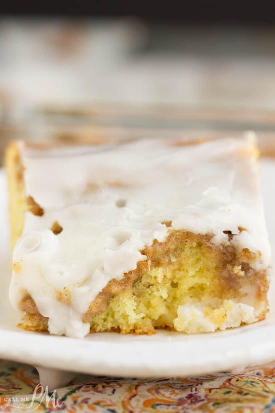 cinnamon roll cake