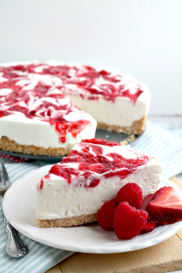 Quick and simple to prepare, Raspberry Strawberry No-Bake Cheesecake is an ideal dessert recipe for hot weather. #cheesecake #nobake #nocook #dessert #recipe #raspberry #strawberry Raspberry Strawberry No-Bake Cheesecake