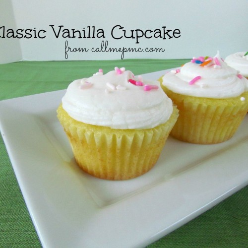 Classic Vanilla Cupcakes