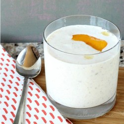 Skinny Peach Greek Yogurt Smoothie