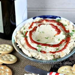 Garlic Hummus with Sriracha