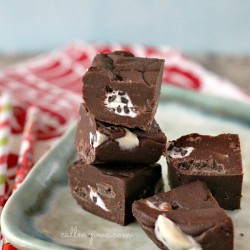 KISSES® Cookies & Cream Chocolate Fudge