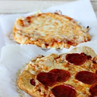 EASY INDIVIDUAL PIZZAS
