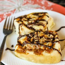 I love all things cinnamon roll-ish. My new creation, Snickers Bars Cinnamon Rolls, is full of buttery caramel, rich chocolate and crunchy peanuts.
