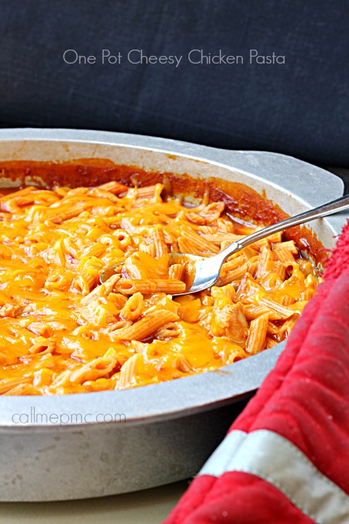 One Pot Cheesy Chicken Pasta