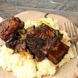 Red Wine Pomegranate Slow Cooker short Ribs