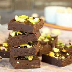 Five Minute Dark Chocolate Fudge with Pistachios