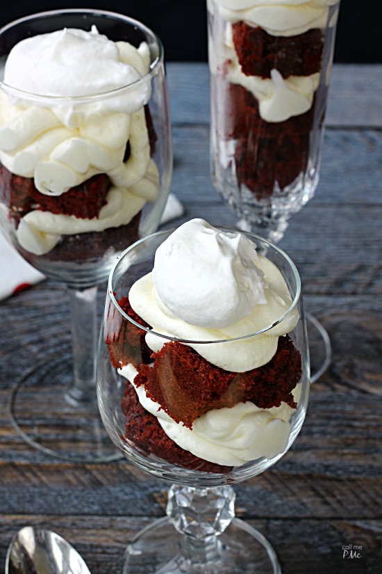 Red Velvet Parfaits Recipe turns the classic favorite into a show-stopping presentation for entertaining. #recipe #redvelvet #dessert Red Velvet Parfaits
