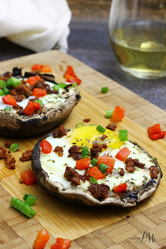 Paleo Stuffed Baked Eggs Portobello Mushrooms a hearty, low calorie and quick recipe