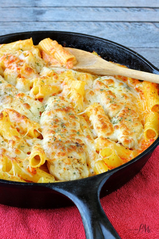 Favorite family recipe. Creamy Roasted Red Pepper Chicken Pasta is my new obsession! This restaurant quality dish is attributed to the flavorful, creamy and cheesy roasted red pepper sauce. Roasted red pepper sauce