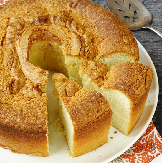 SOUR CREAM POUND CAKE RECIPE