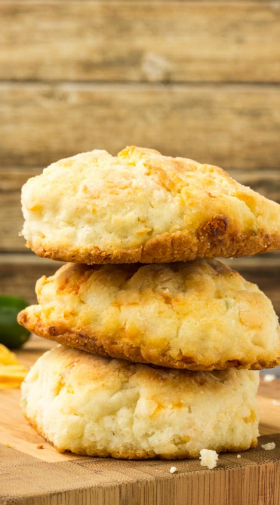 Cheddar Jalapeno Cornbread Biscuits are crusty and spicy, a classic biscuit, but better! Cheddar Jalapeno Cornbread Biscuits