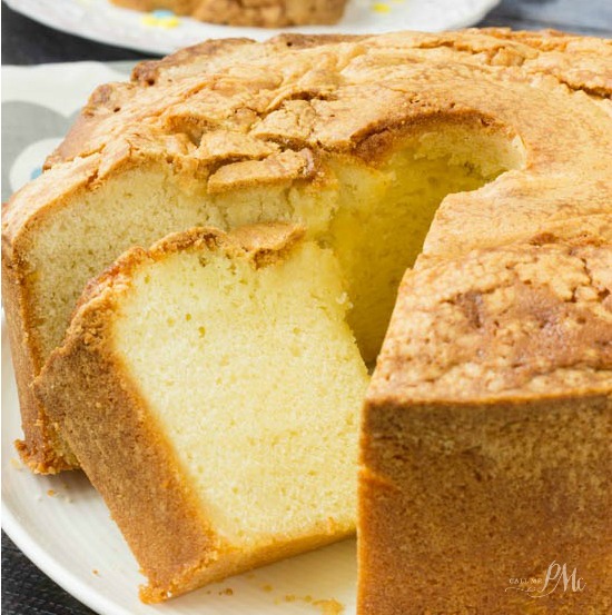 Small Lemon Pound Cake - Baking Mischief