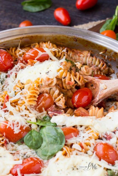 One Pan Spinach Cheese and Fire Roasted Tomato Pasta