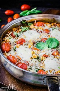 One Pan Spinach Cheese and Fire Roasted Tomato Pasta