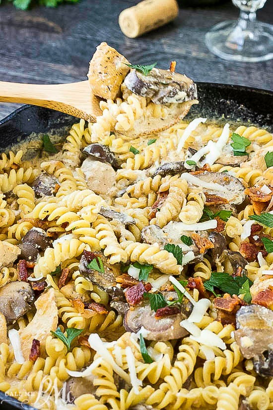 Stove Top Chicken Ricotta Pasta is full of chicken, bacon, mushrooms and more. Bonus? It's ready in less than 30 minutes! Stove Top Chicken Ricotta Pasta