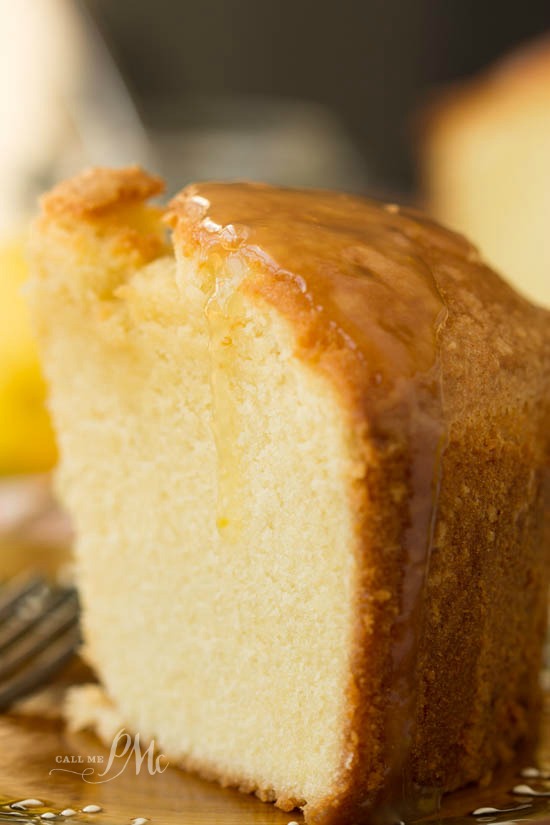 Old Fashioned Blue Ribbon Pound Cake  