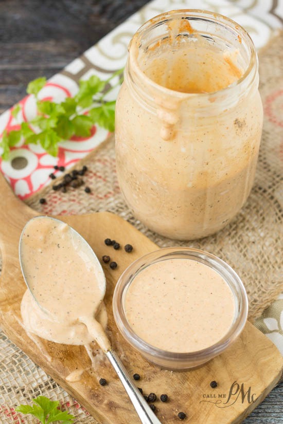 A long-standing Southern favorite Sriracha Comeback Sauce recipe is ideal as a spread, dip or salad dressing. Sriracha Comeback Sauce recipe A super tasty dipping sauce perfect for serving with finger foods.