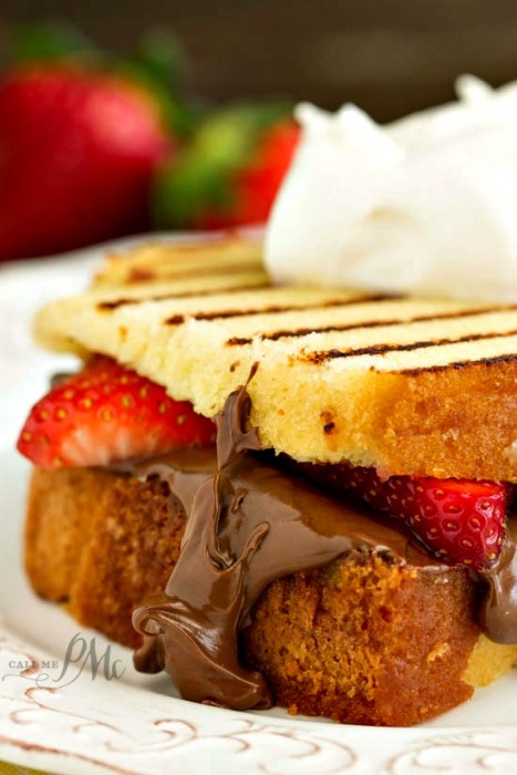 Nutella Strawberry Grilled Pound Cake Sandwiches recipe 