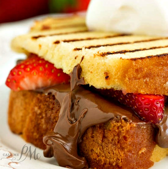 Nutella Strawberry Grilled Pound Cake Sandwiches recipe - a CHOCOLATE sandwich, Yes! 