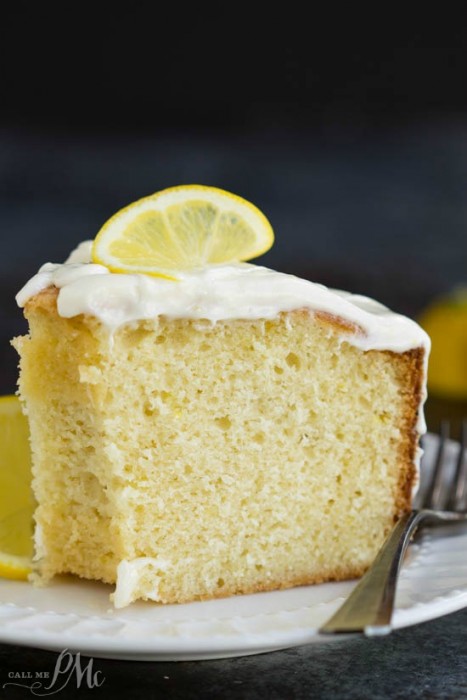 Trisha Yearwood's Lemon Pound Cake with Glaze