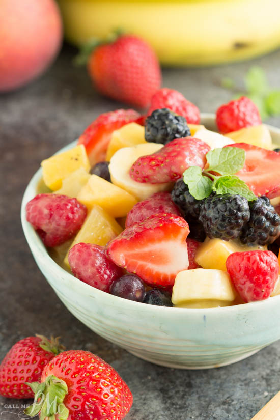 Instant Vanilla Pudding Fruit Salad Recipe simply delicious, this salad is equally as good with fresh fruit or convenient canned fruit. The secret is using dry instant pudding. It combines with the fruit juice to create a slightly sweet, rich sauce that coats every bite of the fruit. Instant Vanilla Pudding Fruit Salad