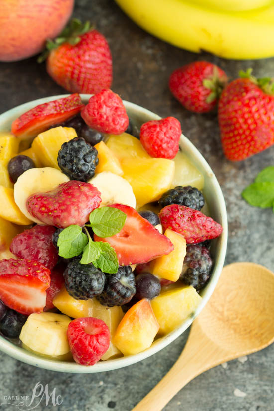 Instant Vanilla Pudding Fruit Salad Recipe simply delicious, this salad is equally as good with fresh fruit or convenient canned fruit. The secret is using dry instant pudding. It combines with the fruit juice to create a slightly sweet, rich sauce that coats every bite of the fruit. Instant Vanilla Pudding Fruit Salad