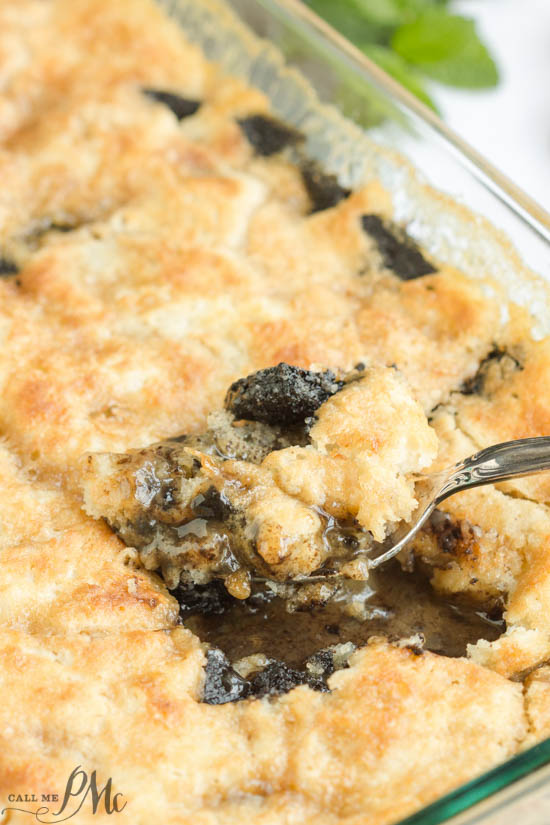 3 Step Oreo Cookie Dump Cobbler recipe. It's an easy dump-type dessert with crushed Oreo cookies 3 Step Oreo Cookie Dump Cobbler