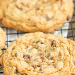 butterfinger chocolate chip toffee cookies