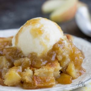 Best Caramel Apple Cobbler