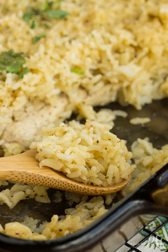 No Peek Chicken Rice Recipe! It's a one-dish, quickly prepped, put-it-in-the-oven-and-forget-it recipe that's out-of-this-world delicious too!