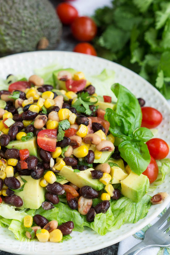 Healthy salad recipe - This light and vibrant Avocado Black Eyed Pea Salad is also easy to put together and it's full of nutrients!