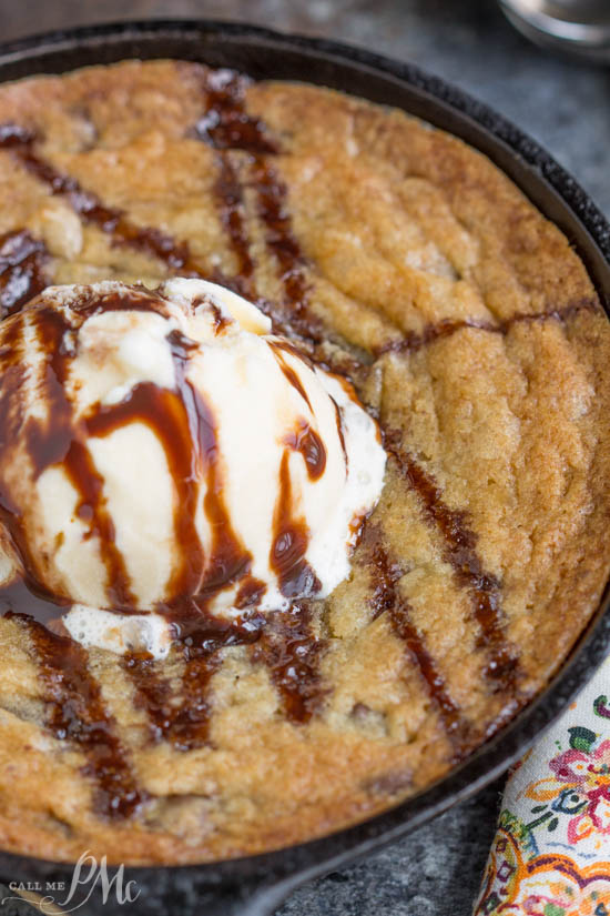 Your answer to a cookie craving! Crave Tupelo Deluxe Chocolate Chip Skillet Cookie has perfectly crispy edges with a gooey, chewy center.