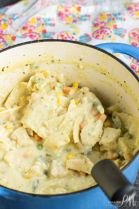 Chicken Pot Pie Lasagna Soup Recipe is an easy one-pot soup recipe your entire family will love! 