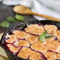 Grandma's Old Fashioned Blackberry Cobbler