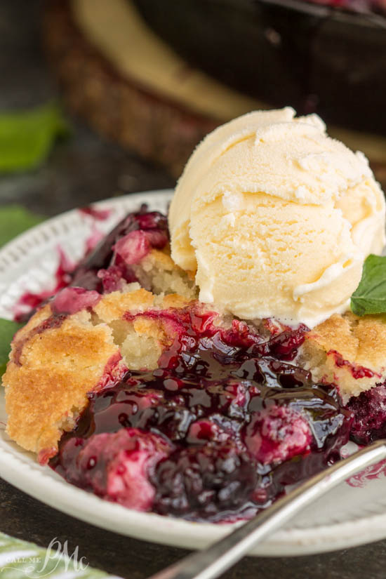 GRANDMA’S OLD FASHIONED BLACKBERRY COBBLER